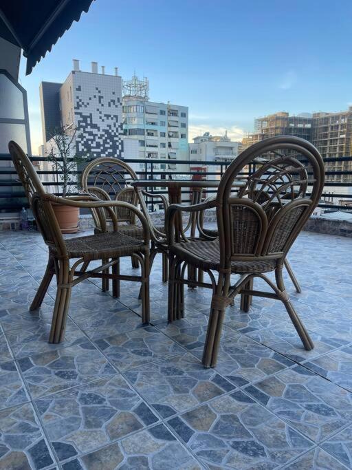 Stylish Central Apartment Tirana Buitenkant foto