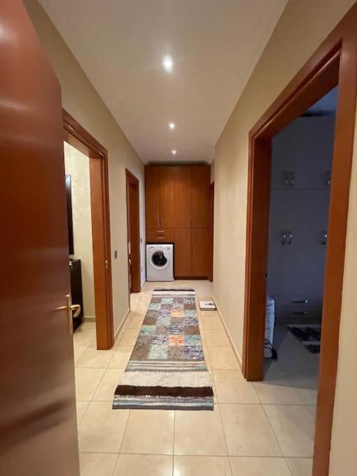 Stylish Central Apartment Tirana Buitenkant foto